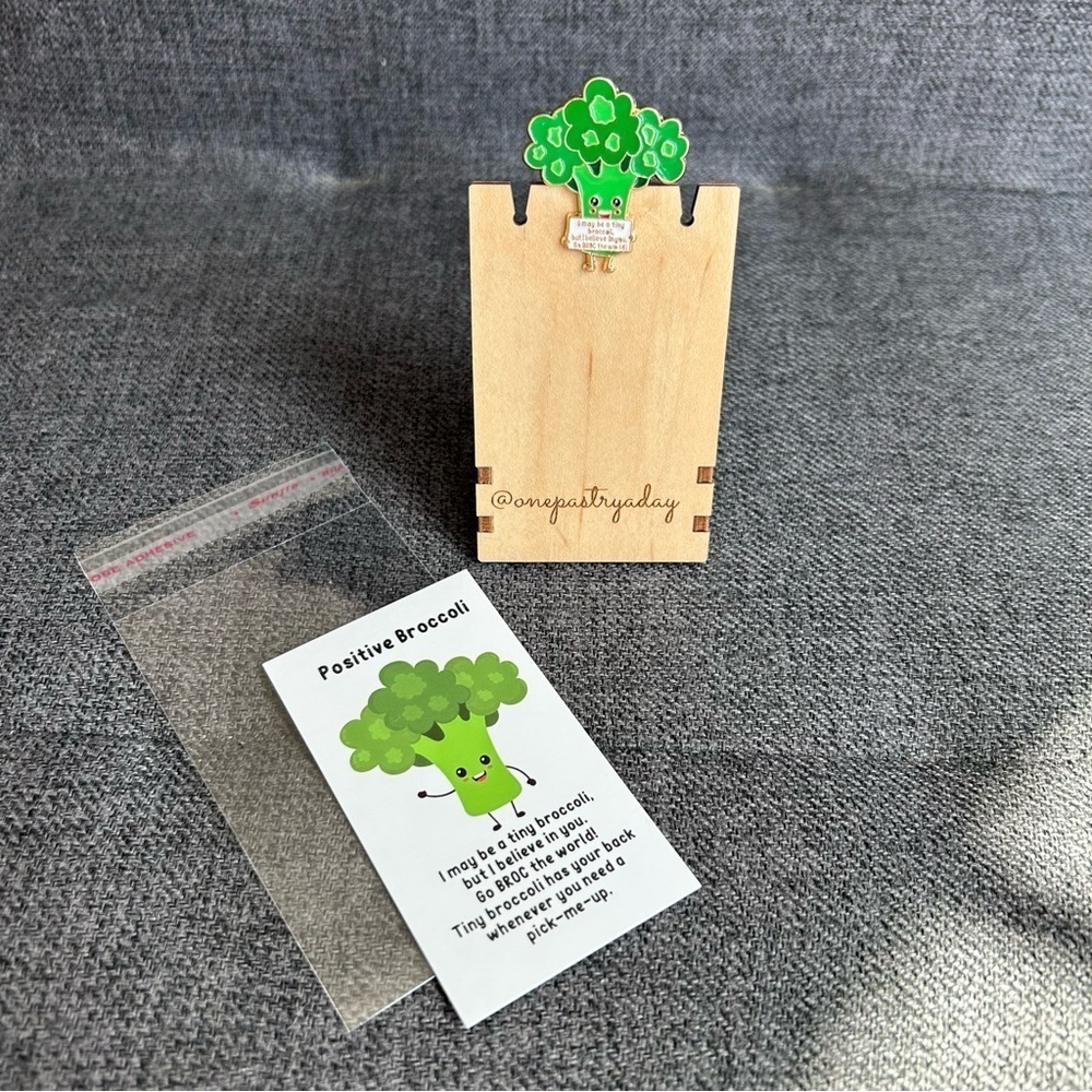 Positive Broccoli Enamel Pin Affirmation Card Set Gold Green - Picture 11 of 17